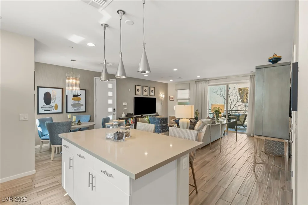 11256 Rainbow Peak, Las Vegas, NV 89135