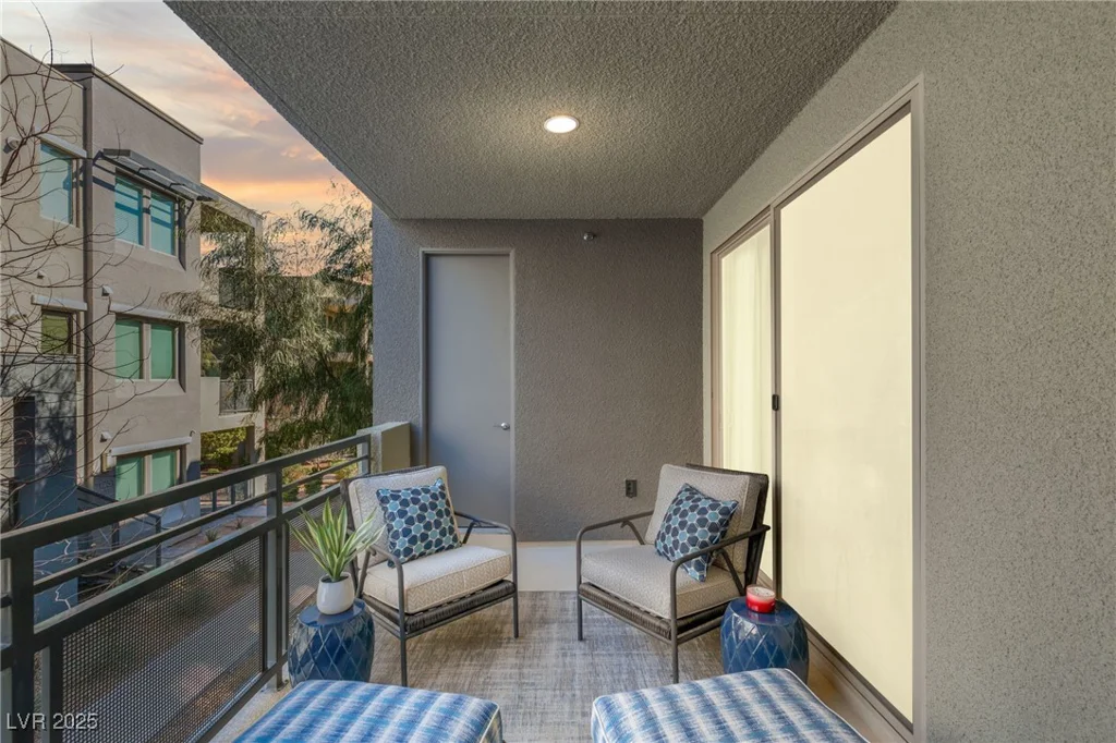 11256 Rainbow Peak, Las Vegas, NV 89135
