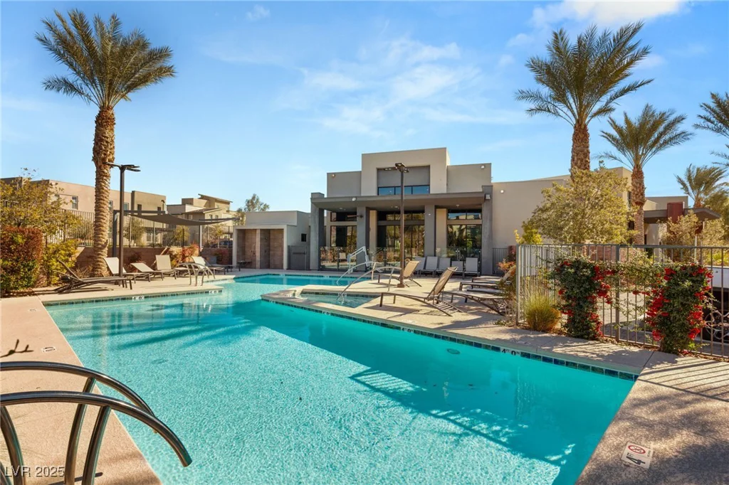11256 Rainbow Peak, Las Vegas, NV 89135