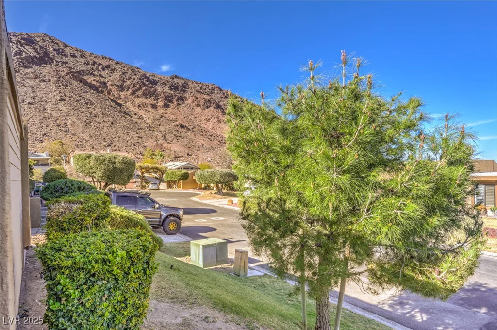 536 Greenbriar, Boulder City, NV 89005