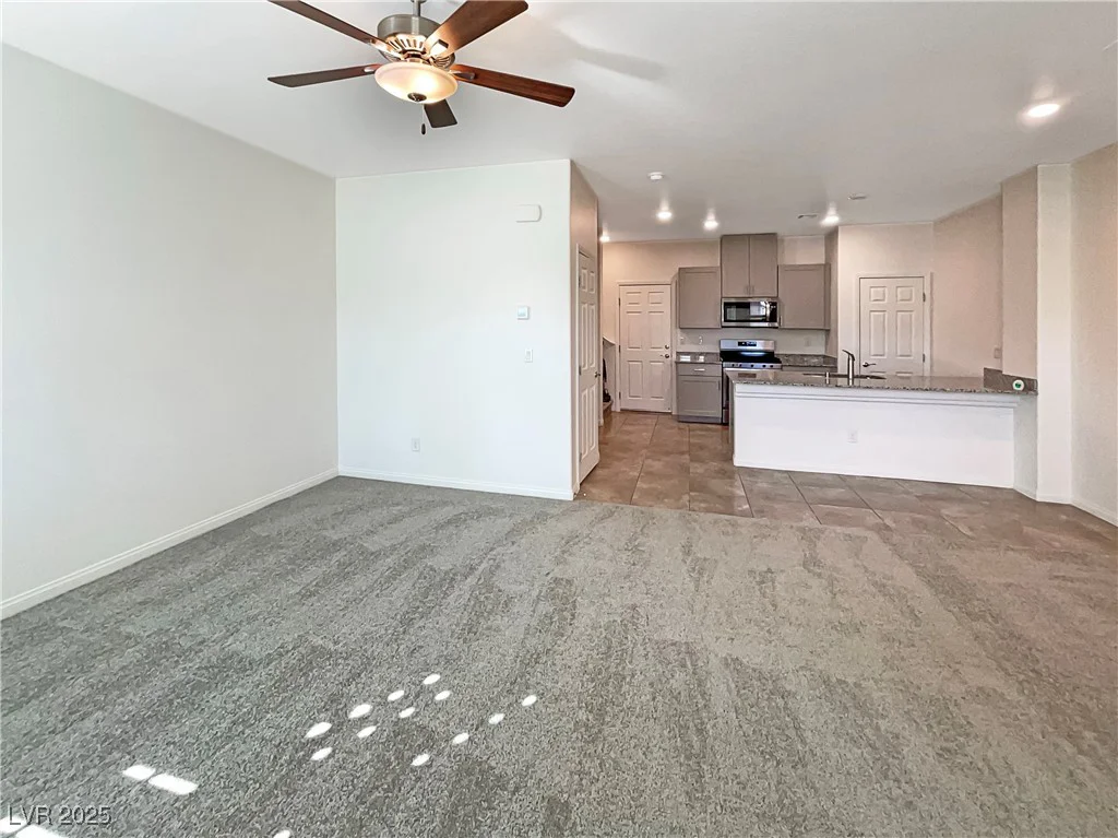 7325 Sunray Point, North Las Vegas, NV 89084