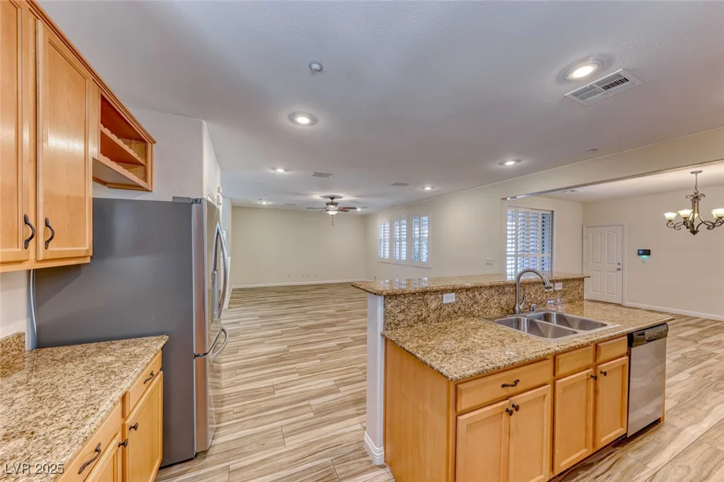 3204 Romanesque Art, Henderson, NV 89044