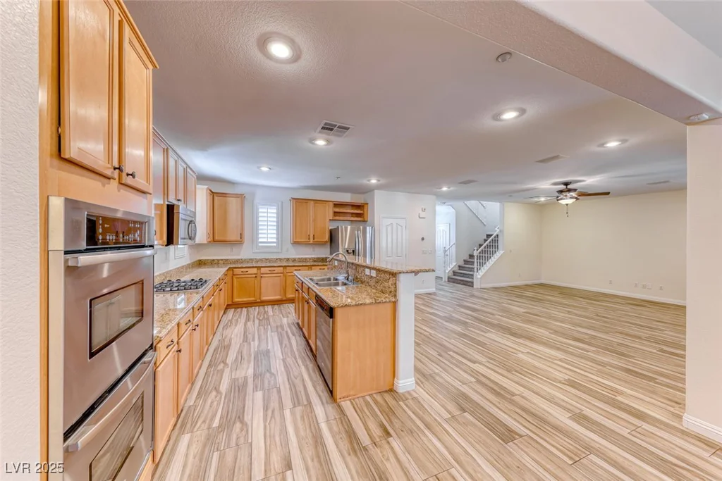 3204 Romanesque Art, Henderson, NV 89044