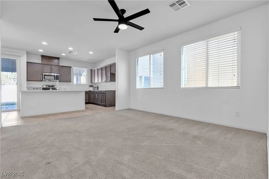 6832 Upland Heights, Las Vegas, NV 89142