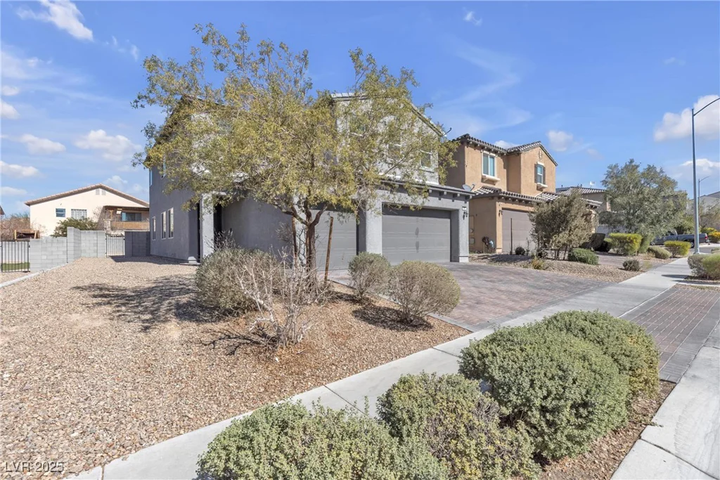 6832 Upland Heights, Las Vegas, NV 89142