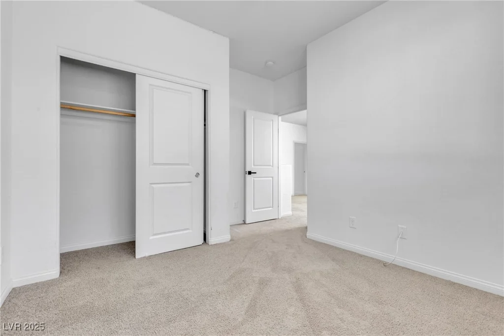 6832 Upland Heights, Las Vegas, NV 89142