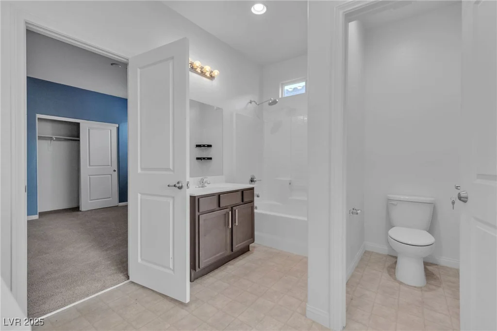 6832 Upland Heights, Las Vegas, NV 89142