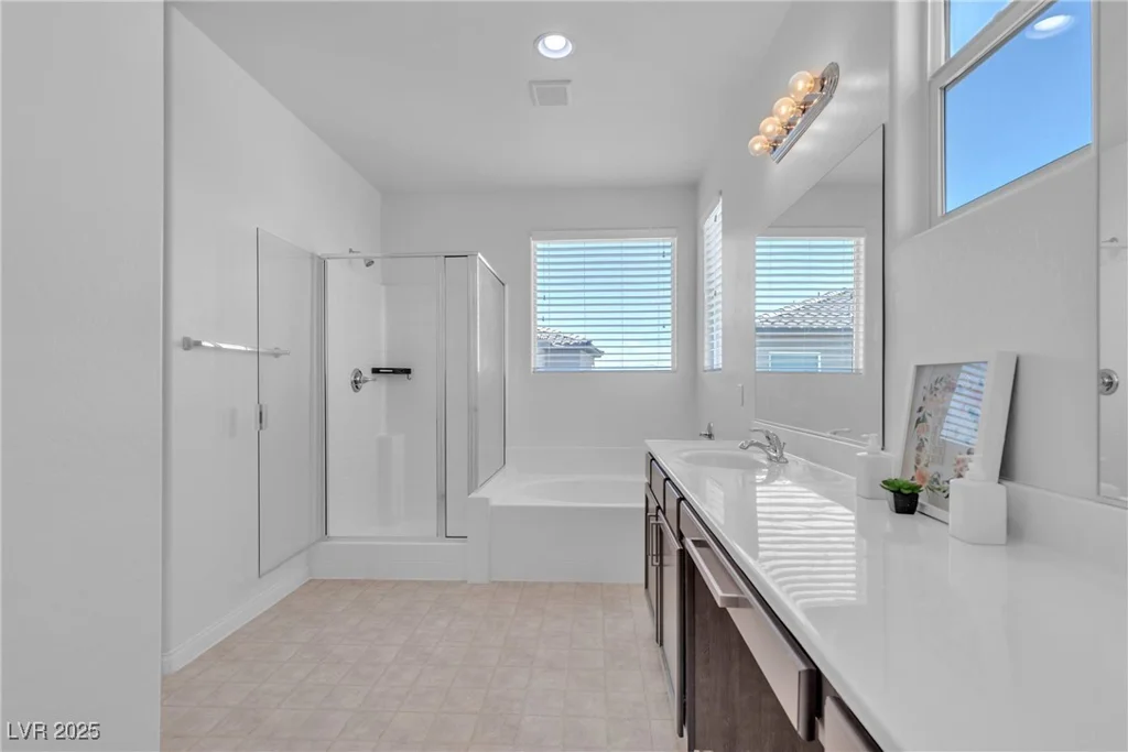 6832 Upland Heights, Las Vegas, NV 89142
