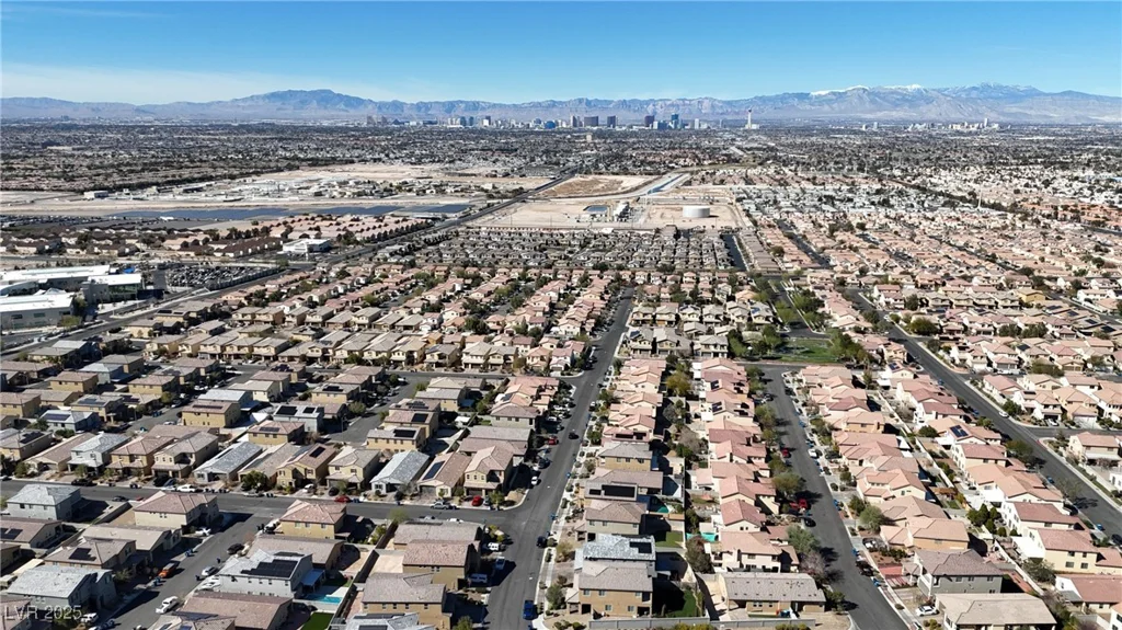 6832 Upland Heights, Las Vegas, NV 89142