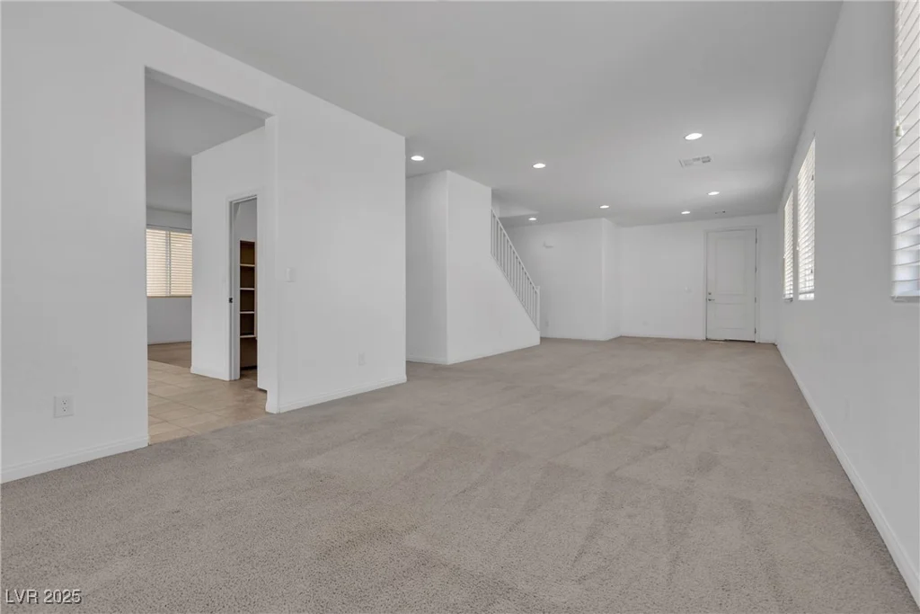 6832 Upland Heights, Las Vegas, NV 89142