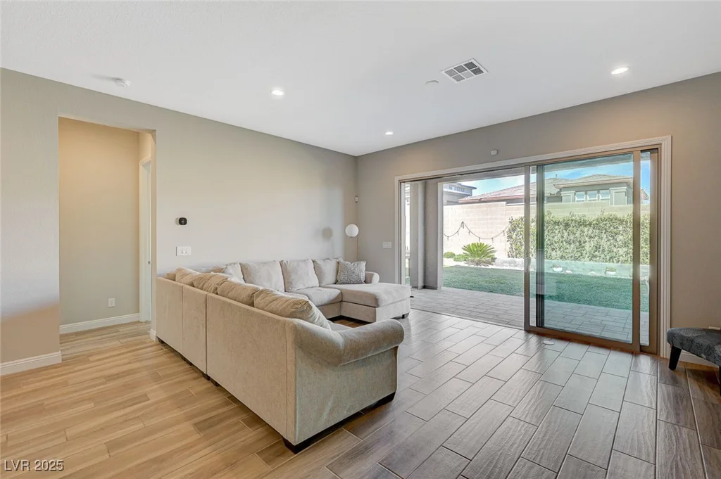 12422 Tudor Arch, Las Vegas, NV 89138