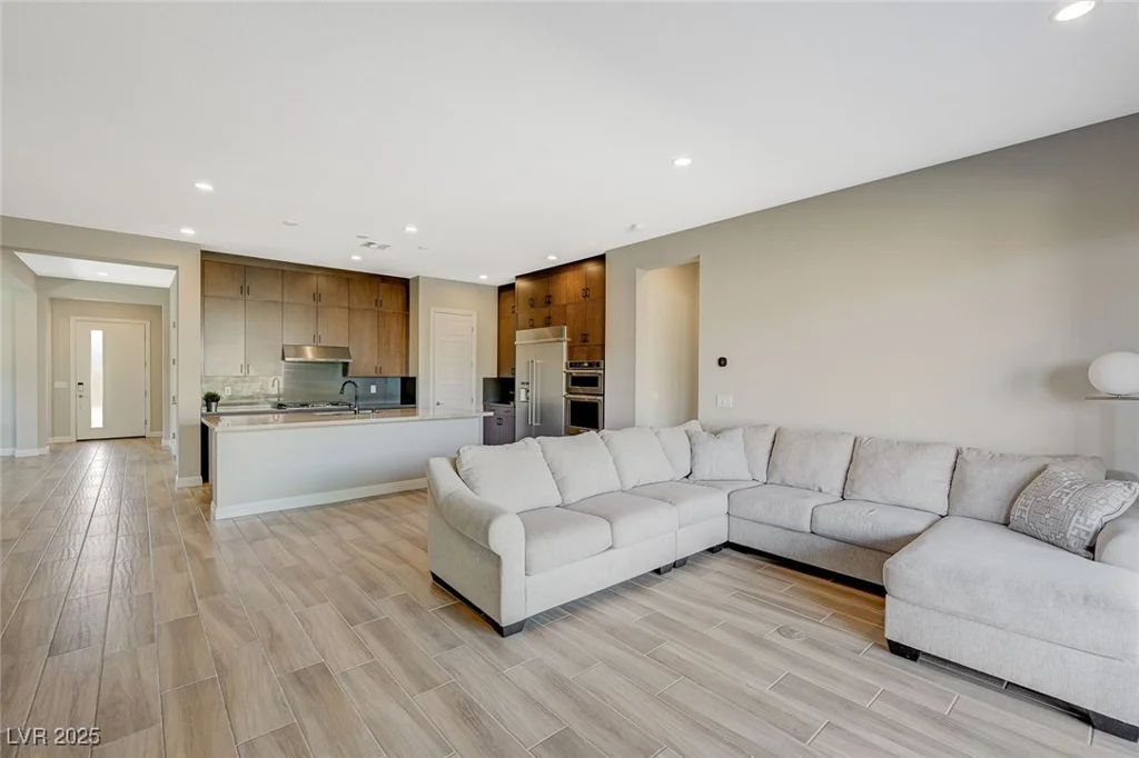 12422 Tudor Arch, Las Vegas, NV 89138
