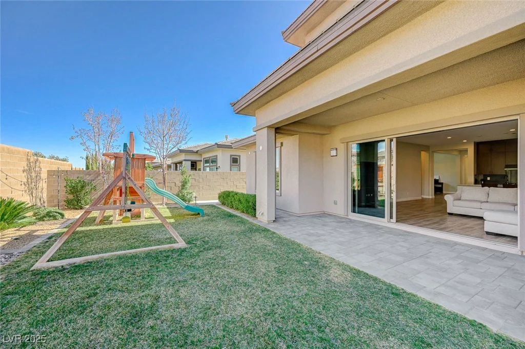 12422 Tudor Arch, Las Vegas, NV 89138