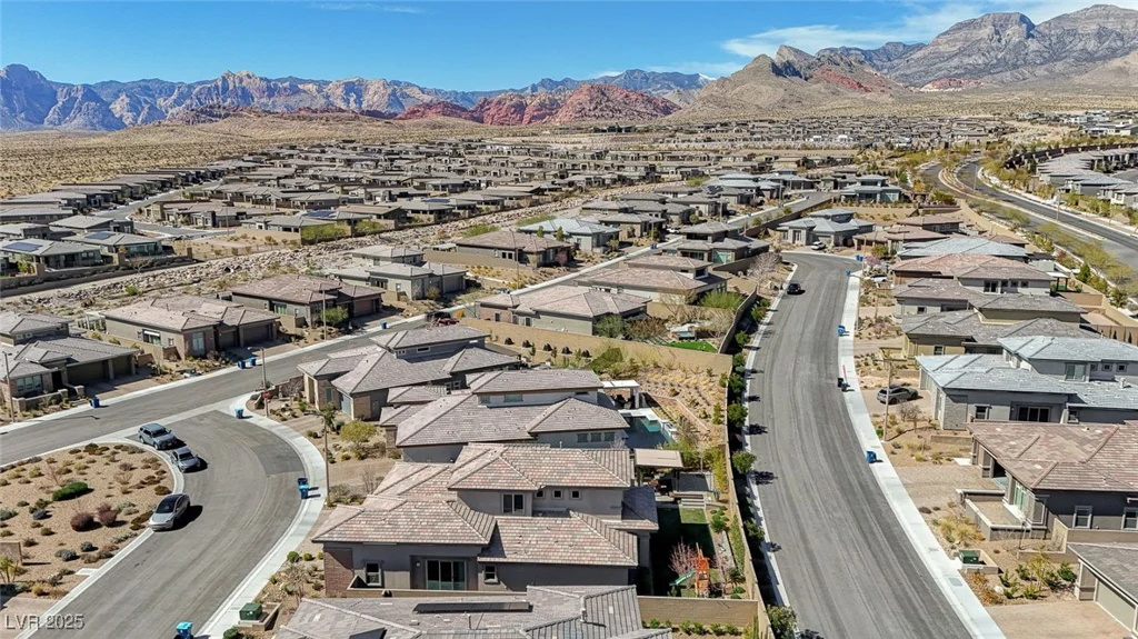 12422 Tudor Arch, Las Vegas, NV 89138