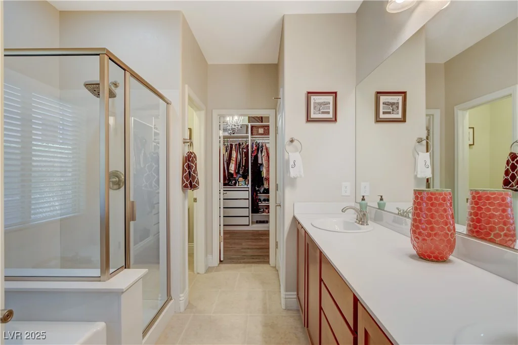 5741 Shadow Bend, Las Vegas, NV 89135
