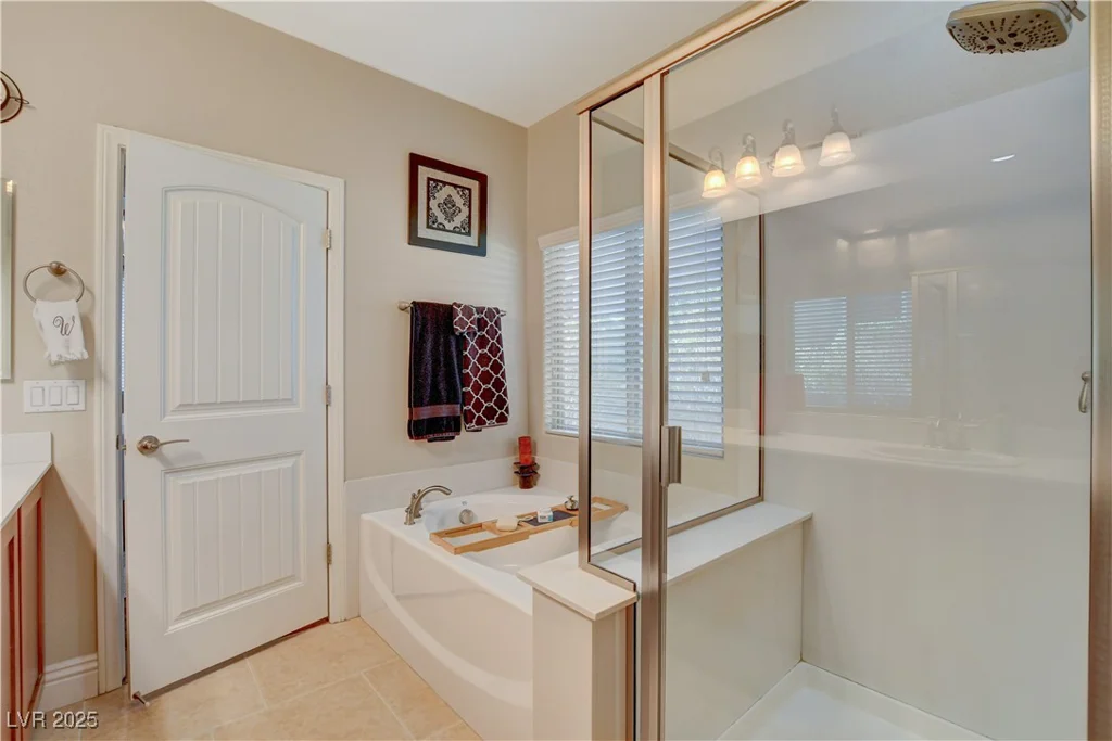 5741 Shadow Bend, Las Vegas, NV 89135