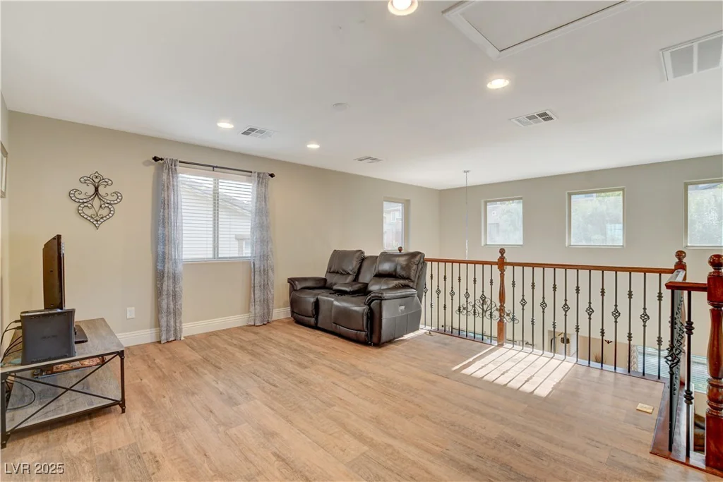 5741 Shadow Bend, Las Vegas, NV 89135