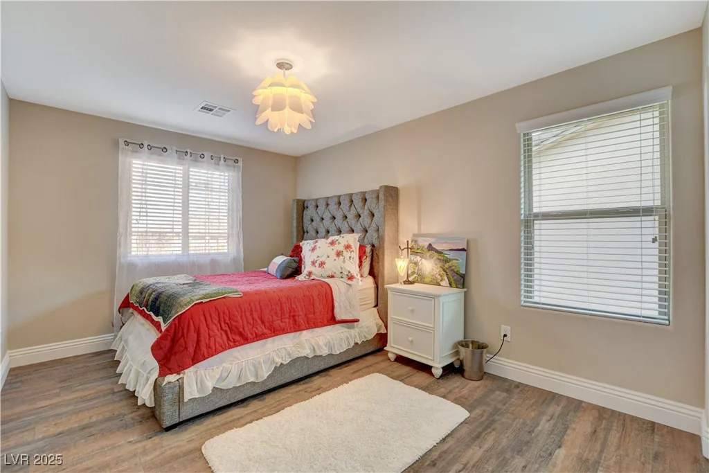 5741 Shadow Bend, Las Vegas, NV 89135