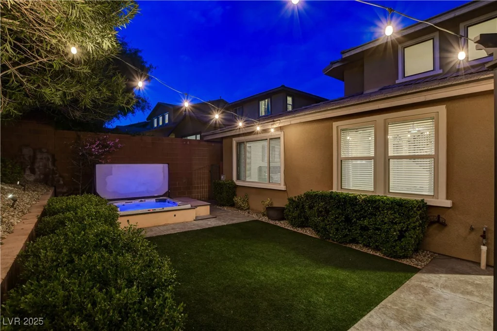 5741 Shadow Bend, Las Vegas, NV 89135