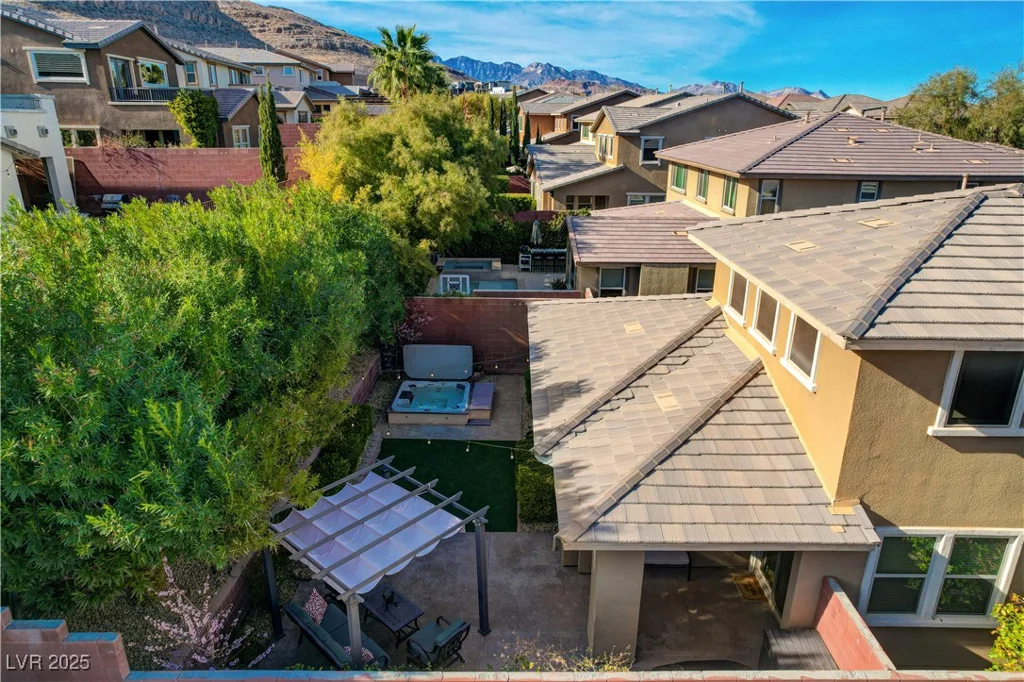 5741 Shadow Bend, Las Vegas, NV 89135