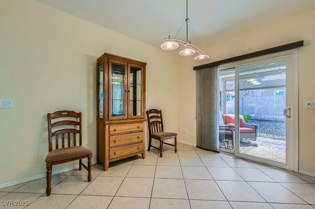 2705 Cuckoo Shrike, North Las Vegas, NV 89084