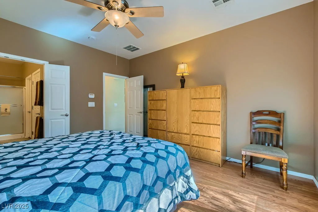 2705 Cuckoo Shrike, North Las Vegas, NV 89084