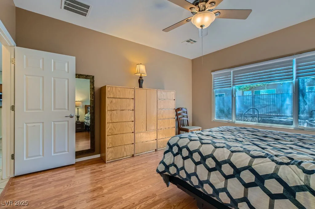 2705 Cuckoo Shrike, North Las Vegas, NV 89084