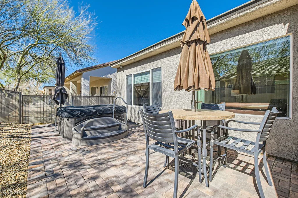 2705 Cuckoo Shrike, North Las Vegas, NV 89084