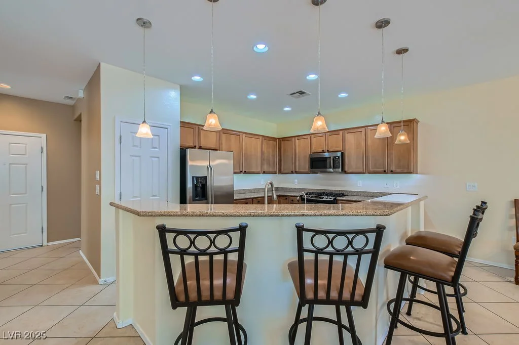 2705 Cuckoo Shrike, North Las Vegas, NV 89084