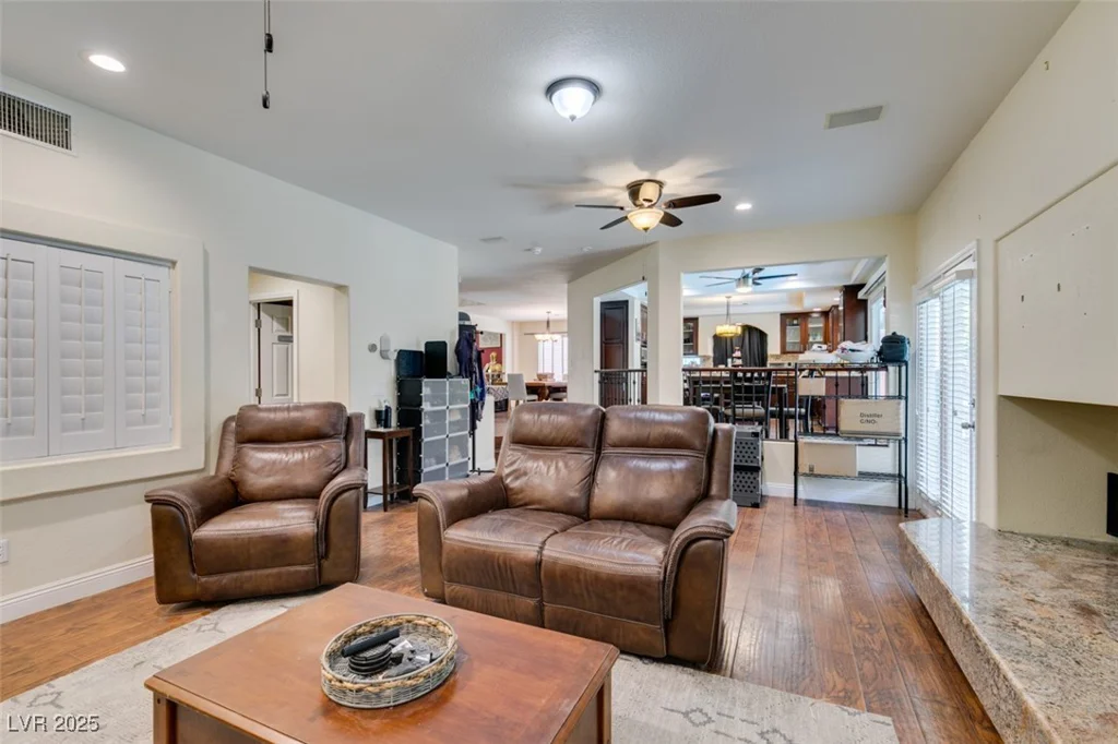 6686 Enchanted Cove, Las Vegas, NV 89139