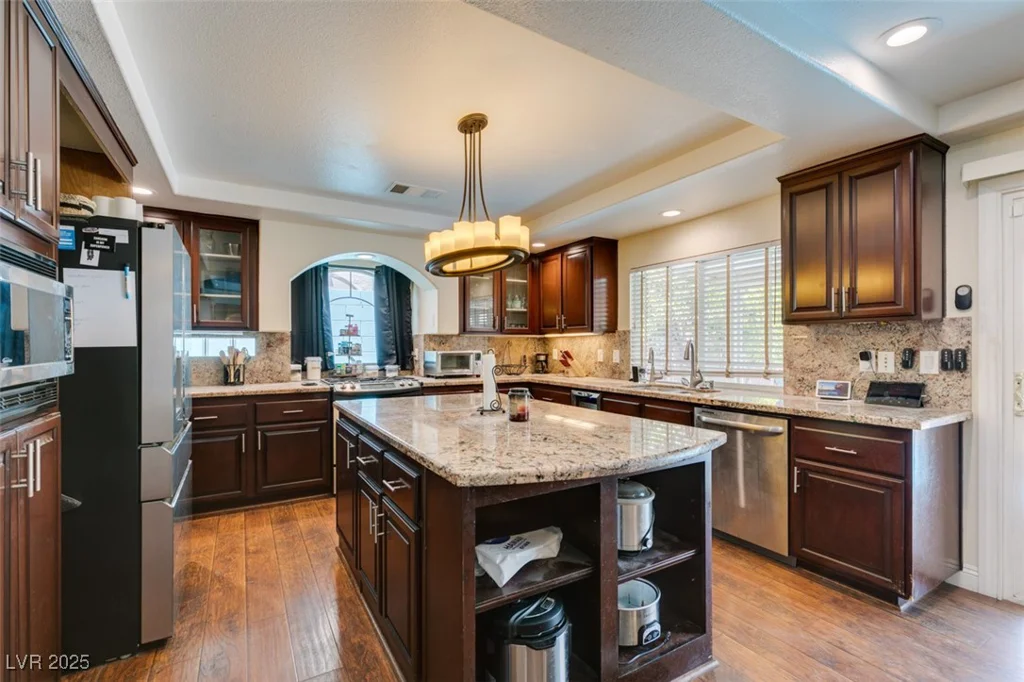 6686 Enchanted Cove, Las Vegas, NV 89139