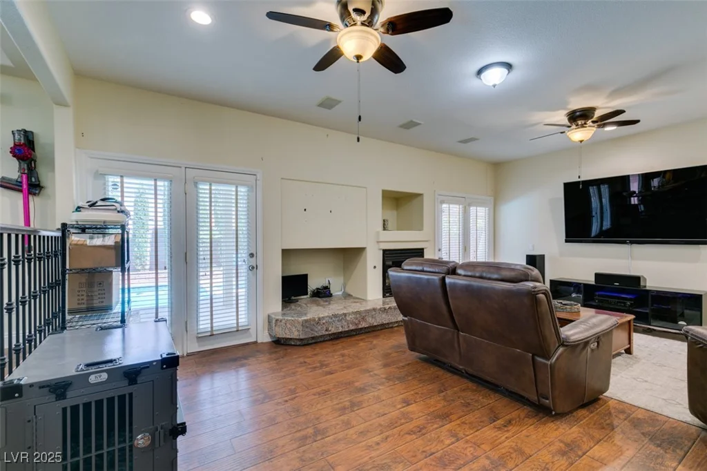 6686 Enchanted Cove, Las Vegas, NV 89139