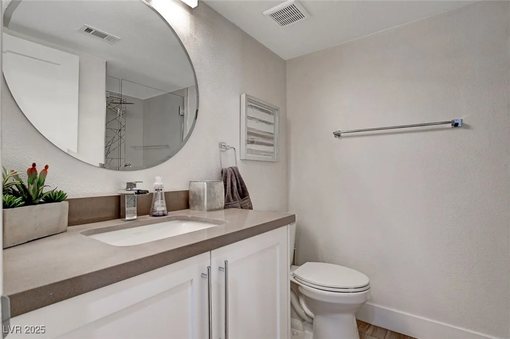 3012 Waterside, Las Vegas, NV 89117