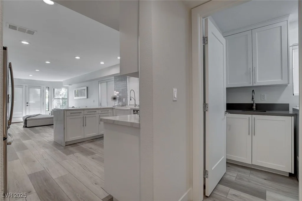 3012 Waterside, Las Vegas, NV 89117