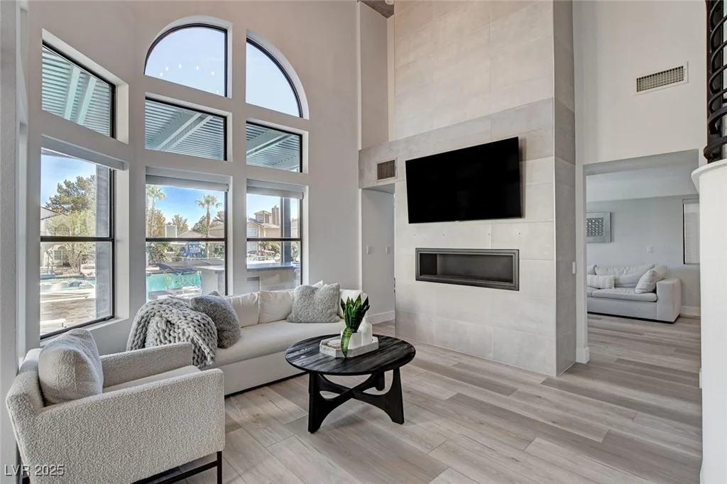 3012 Waterside, Las Vegas, NV 89117