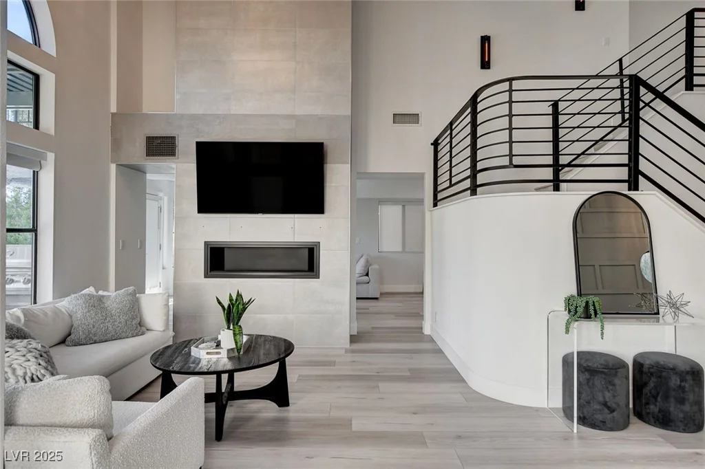3012 Waterside, Las Vegas, NV 89117