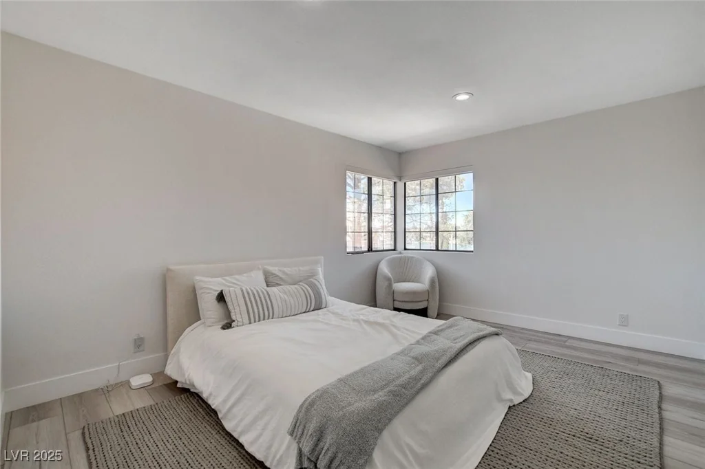 3012 Waterside, Las Vegas, NV 89117