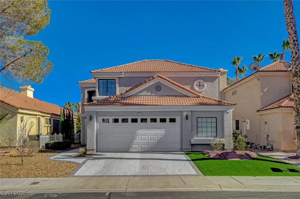 3012 Waterside, Las Vegas, NV 89117