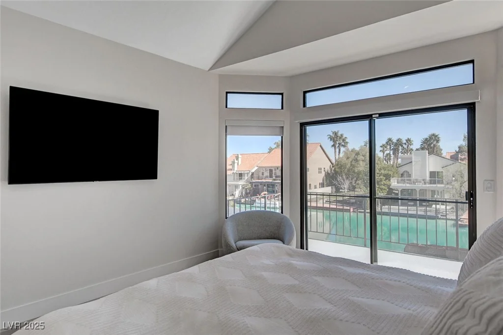 3012 Waterside, Las Vegas, NV 89117