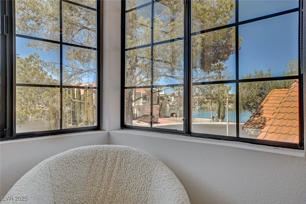 3012 Waterside, Las Vegas, NV 89117