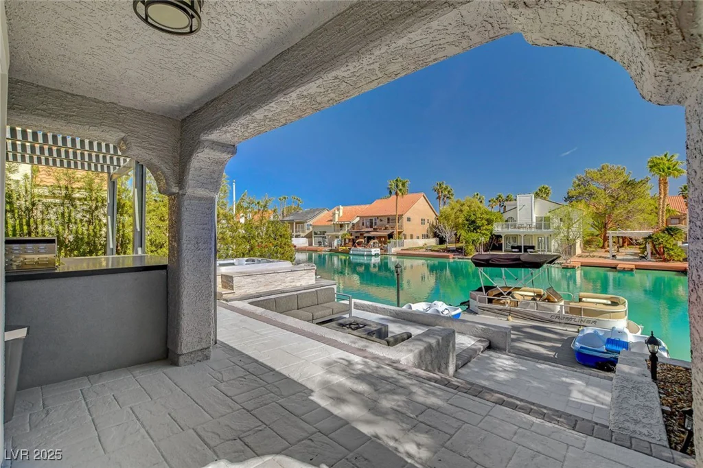3012 Waterside, Las Vegas, NV 89117