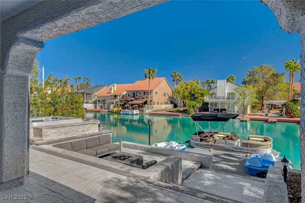 3012 Waterside, Las Vegas, NV 89117