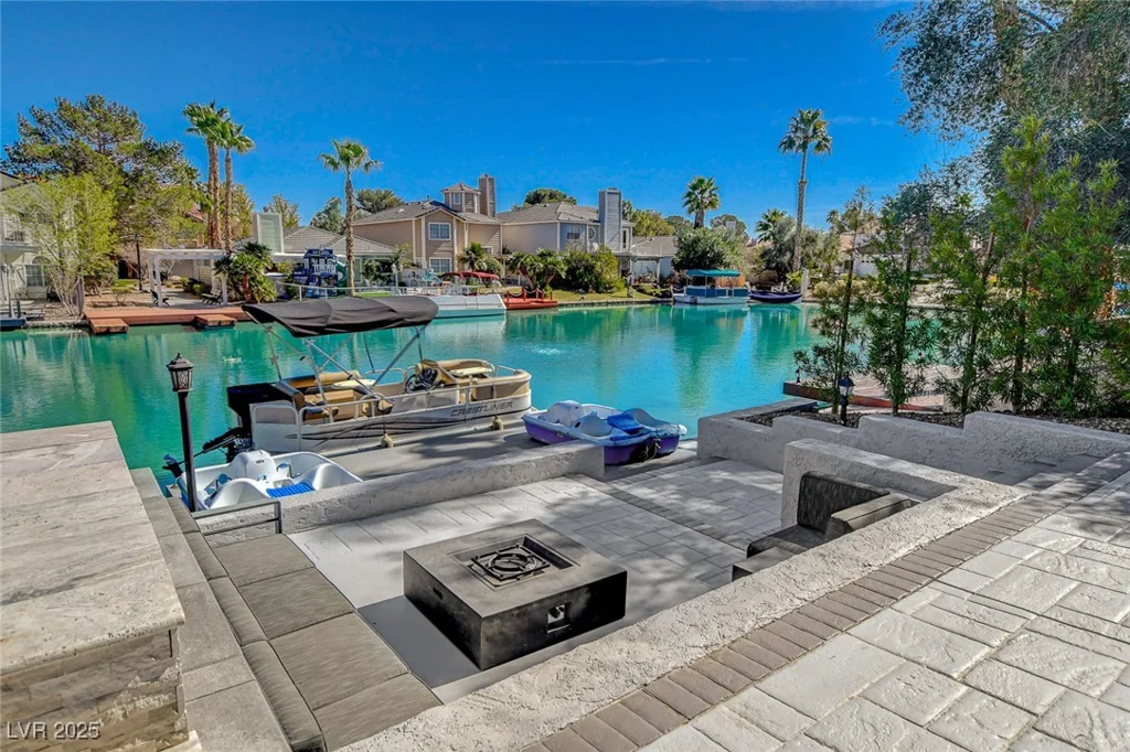 3012 Waterside, Las Vegas, NV 89117
