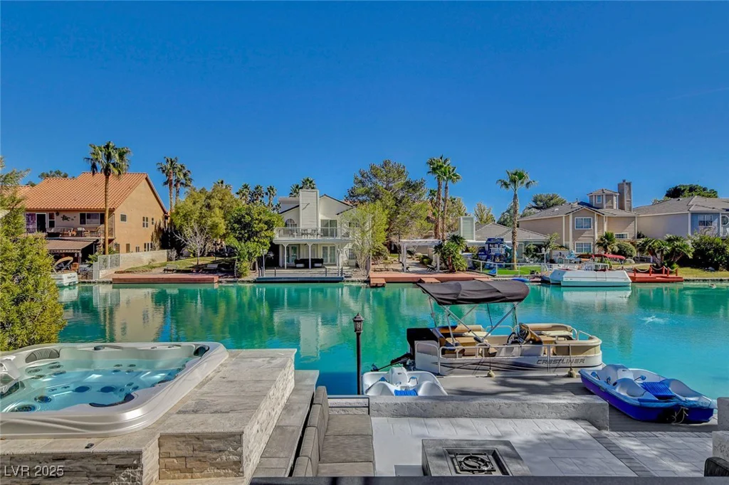 3012 Waterside, Las Vegas, NV 89117