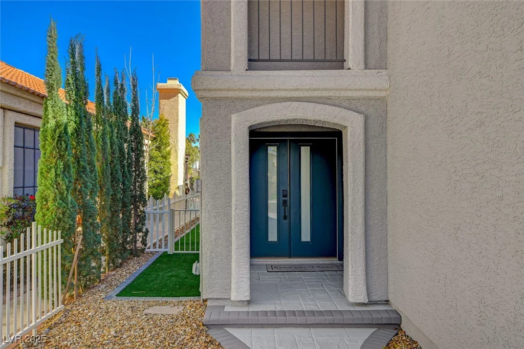 3012 Waterside, Las Vegas, NV 89117