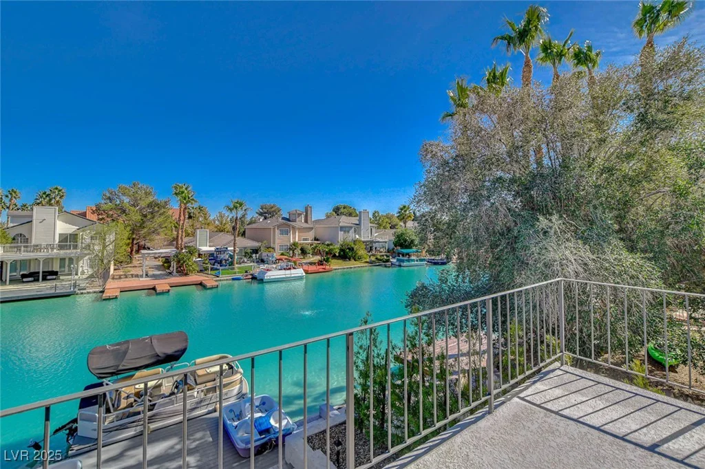 3012 Waterside, Las Vegas, NV 89117