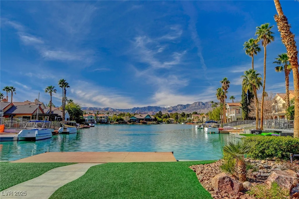 3012 Waterside, Las Vegas, NV 89117