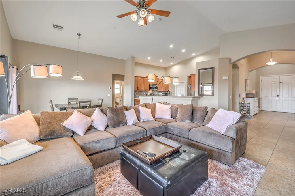 172 Turtle Ridge, Las Vegas, NV 89183