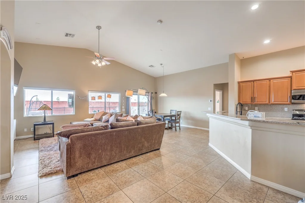 172 Turtle Ridge, Las Vegas, NV 89183