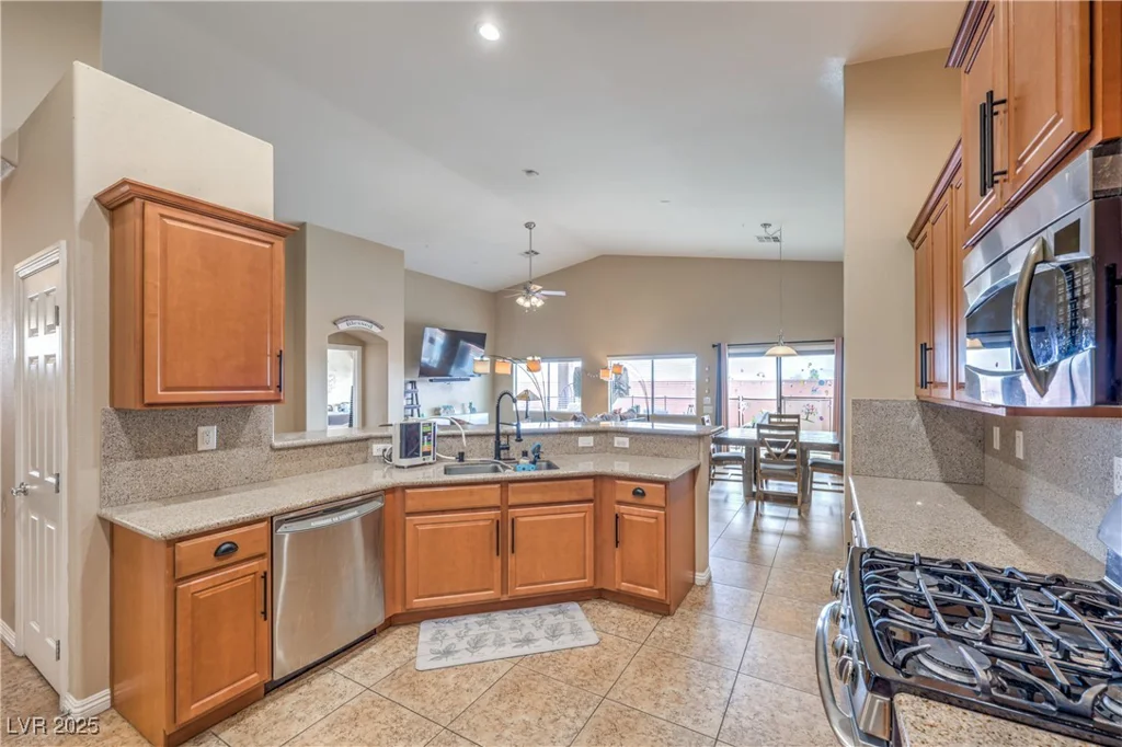 172 Turtle Ridge, Las Vegas, NV 89183